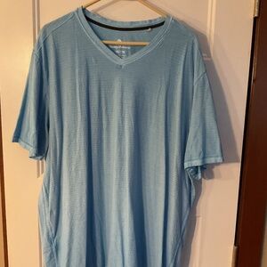 Tommy bahama v neck